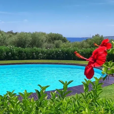 Villa Over The Sea Punta Lada
